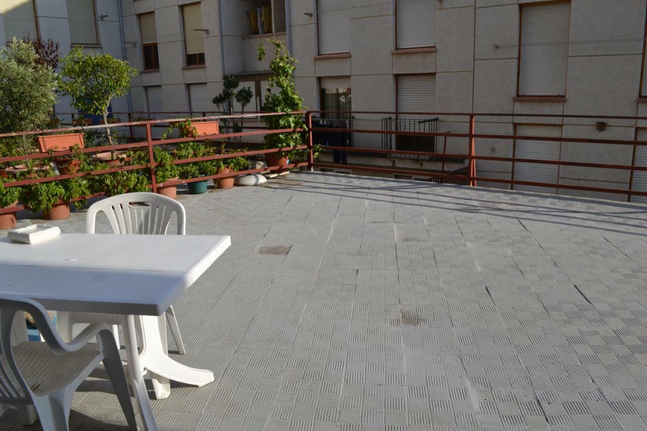 Apartamento Puerta Del Pirineo Sabiñánigo Dış mekan fotoğraf